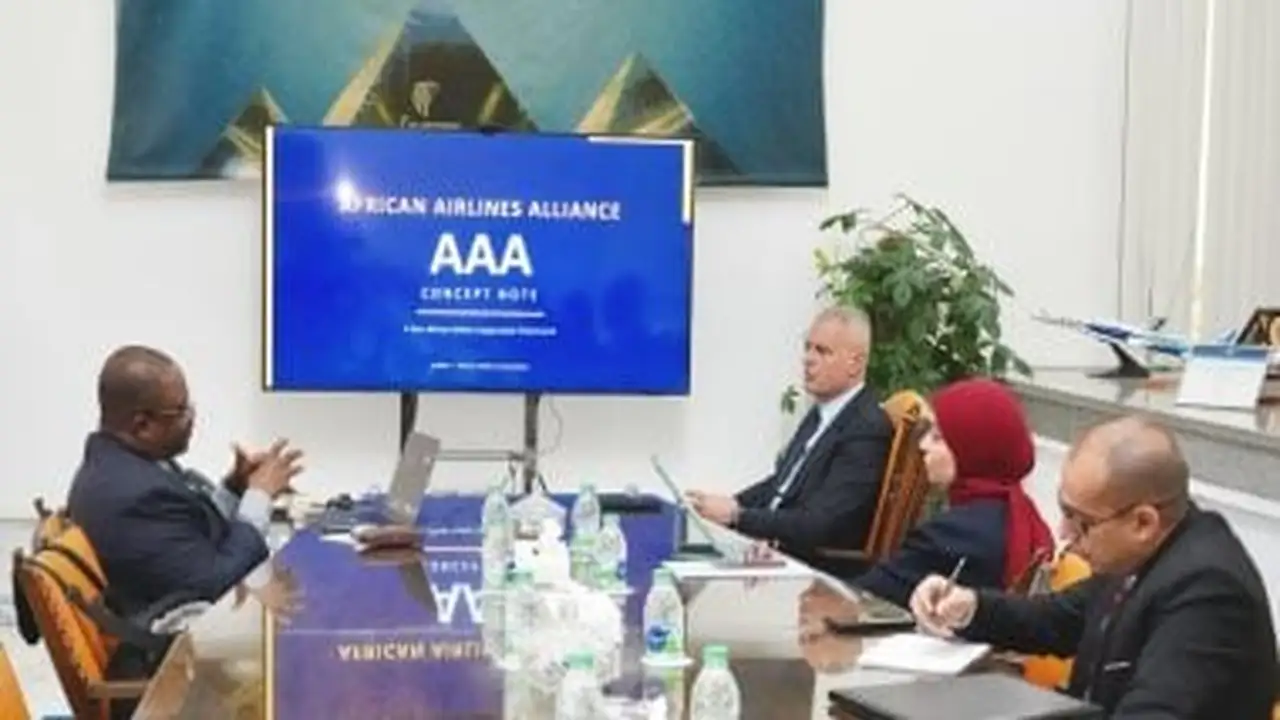 رئيس مصر للطيران يبحث سبل التعاون مع الأمين العام لاتحاد شركات الطيران الأفريقية